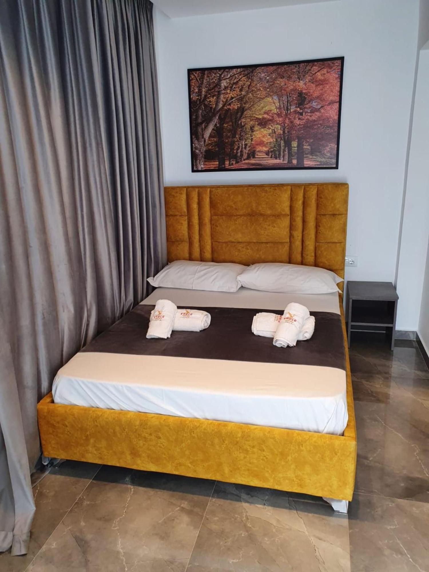 Hotel Eagle 卡萨米尔 外观 照片