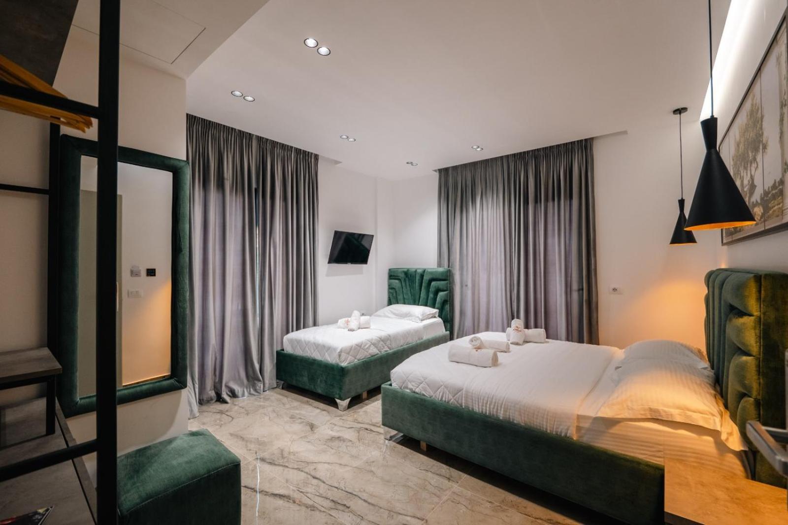 Hotel Eagle 卡萨米尔 外观 照片