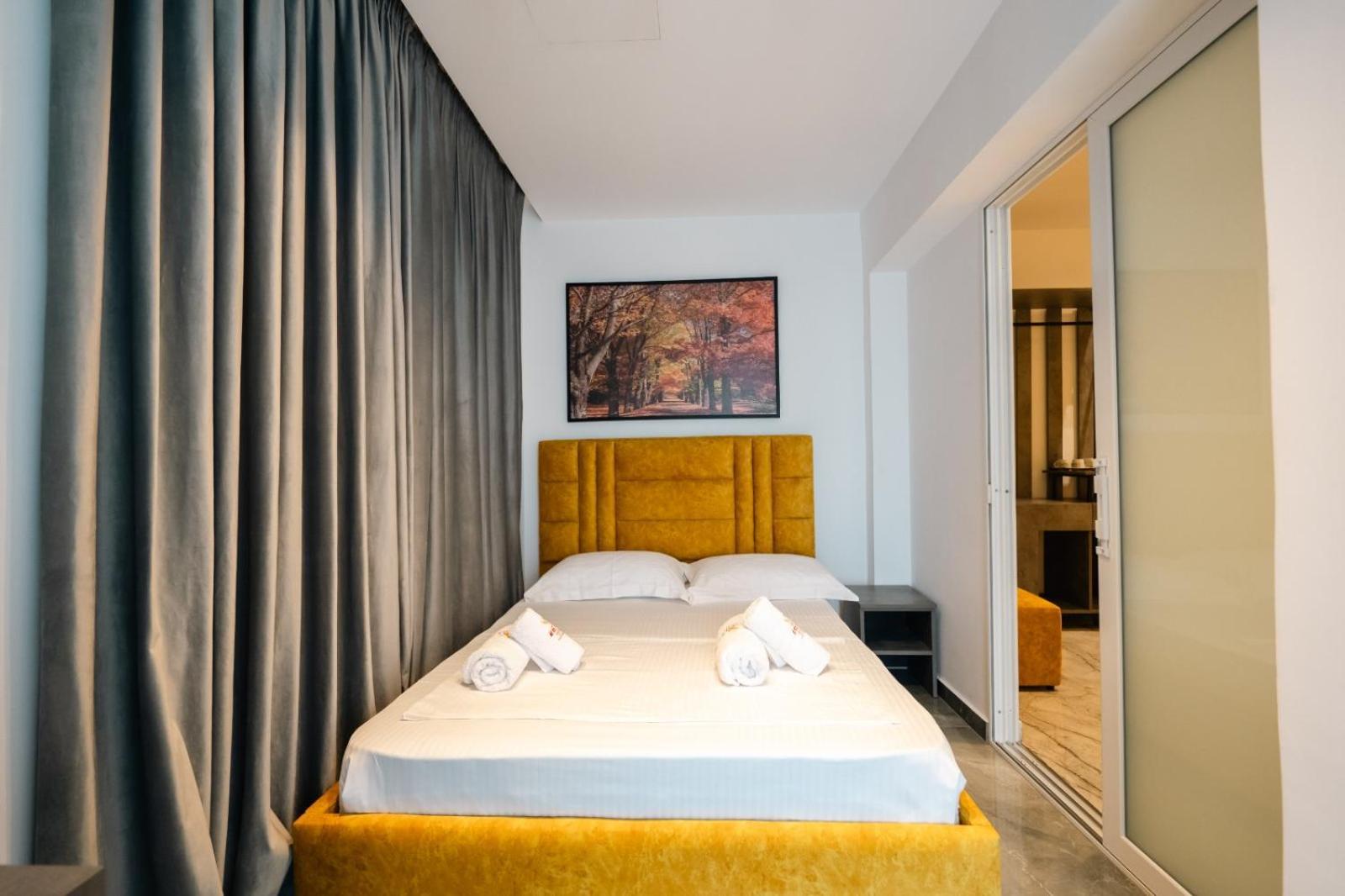 Hotel Eagle 卡萨米尔 外观 照片
