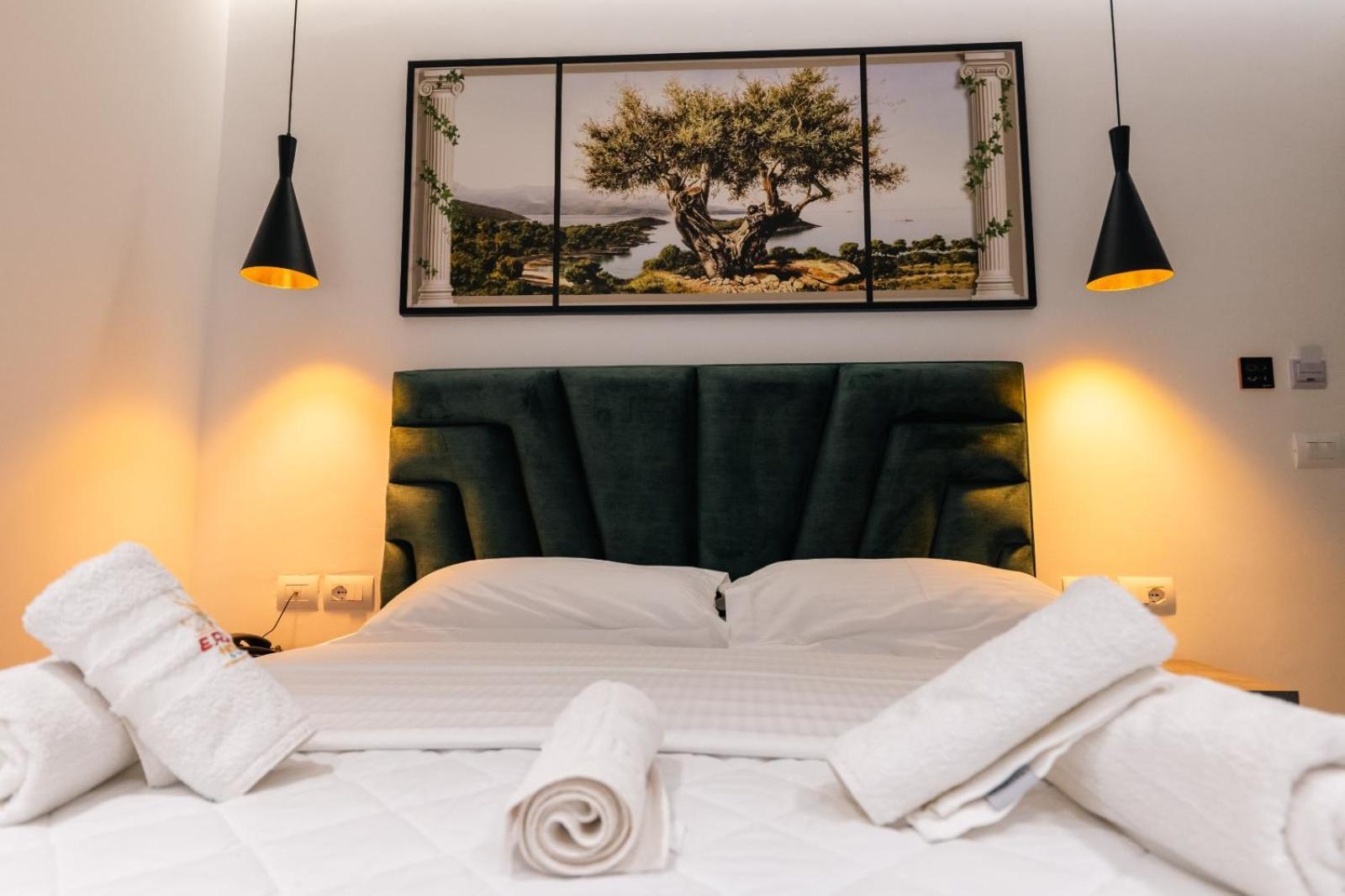 Hotel Eagle 卡萨米尔 外观 照片